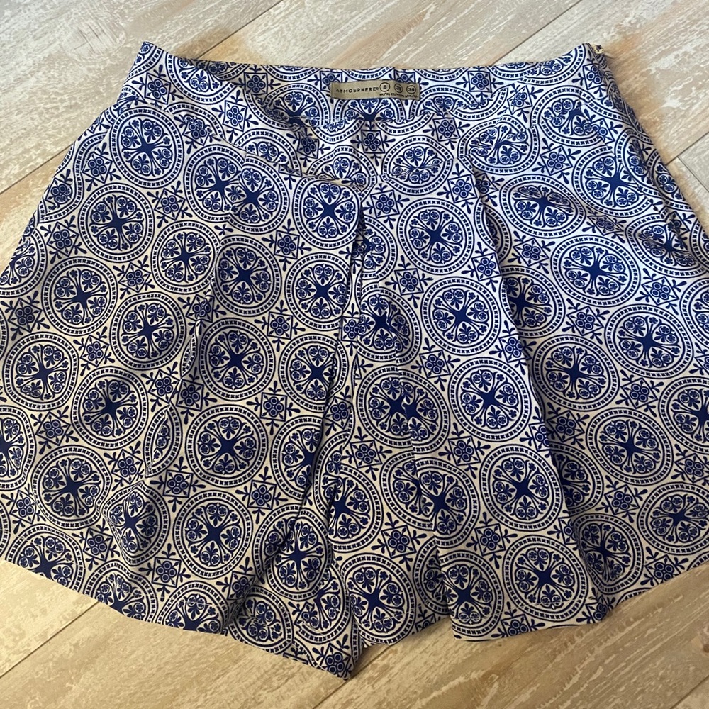 Blue and white tile print shorts by Primark